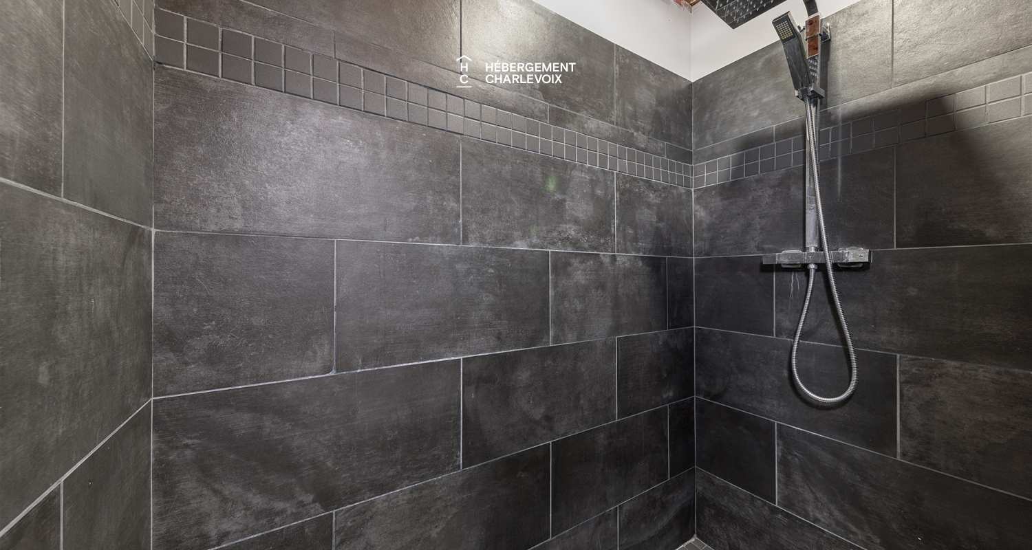 SIM-219 - Breathtaking view of a lake